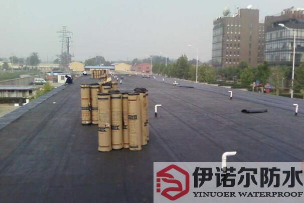 张家港苏州厂房防水堵漏公司讲述屋面渗漏的原因